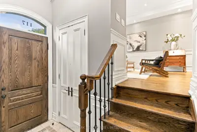 117 Glengarry Avenue, Toronto, On M5m 1e1