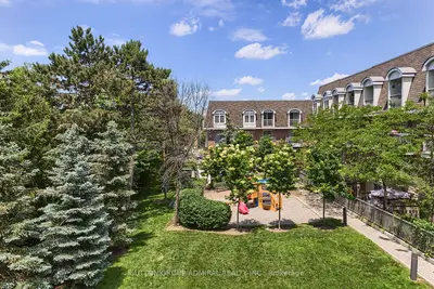 285 Antibes Drive N 1, Toronto, On M2r 3x9