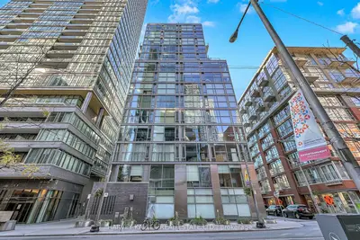 25 Oxley Street 410, Toronto, On M5v 2j5