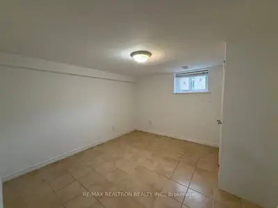 223 Pleasant Avenue Bsmt, Toronto, On M2m 1m6