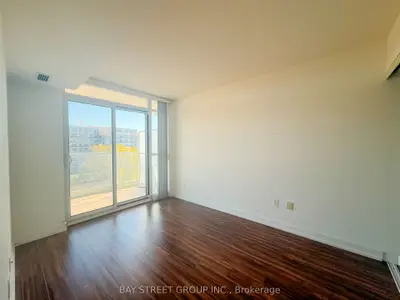 33 Singer Court 701, Toronto, On M2k 0b4