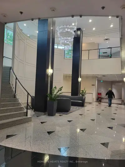 18 Harrison Garden Boulevard 210, Toronto, On M2n 7j7