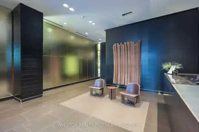 478 King Street W 514, Toronto, On M5v 0a8