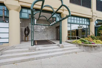 211 Queens Quay W 1105, Toronto, On M5j 2m6
