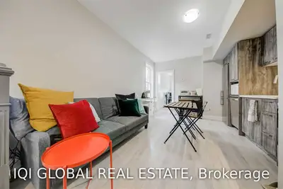 142 Grace Street 2nd Floor Unit, Toronto, On M6j 2s2