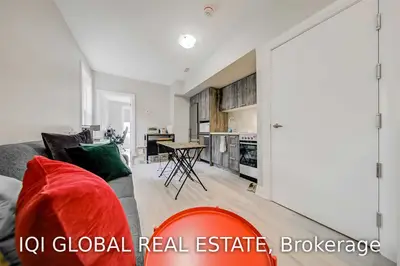 142 Grace Street 2nd Floor Unit, Toronto, On M6j 2s2