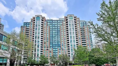 23 Lorraine Drive 1209, Toronto, On M2n 6z6
