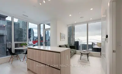 35 Mercer Street 1916, Toronto, On M5v 1h2