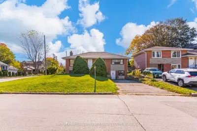 153 Newton Drive, Toronto, On M2m 2n4