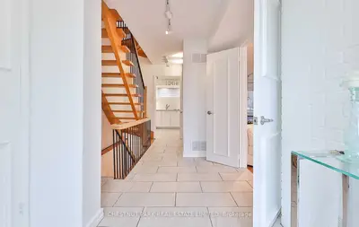 108 Belmont Street, Toronto, On M5r 1p8