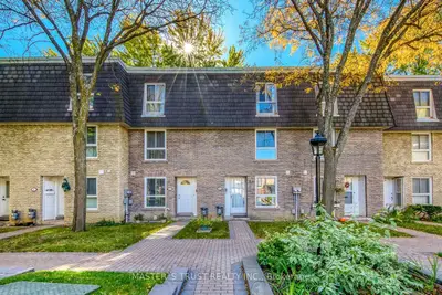 44 Tangle Briar Way, Toronto, On M2j 2m4