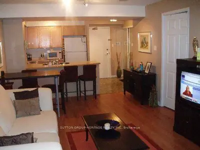 109 Front Street 201, Toronto, On M5a 4p7