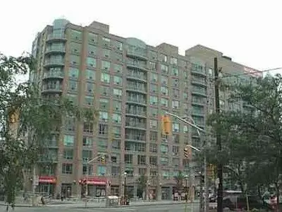 109 Front Street 201, Toronto, On M5a 4p7