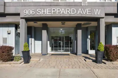 906 Sheppard Avenue W 314, Toronto, On M3h 2t5