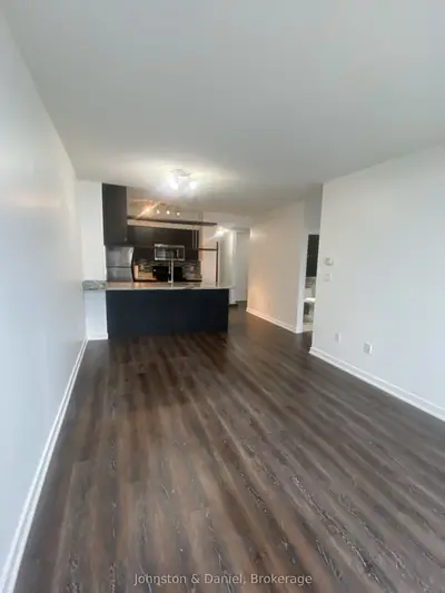 35 Mariner Terrace 5201, Toronto, On M5v 3v9