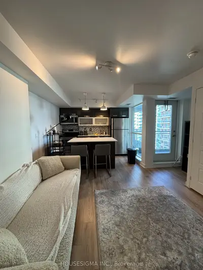 100 Western Battery Road 1911, Toronto, On M6k 3s2