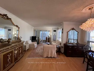 18 Hollywood Avenue 1707, Toronto, On M2n 6p5