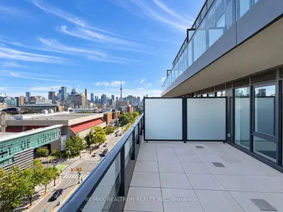 664 Spadina Avenue 1004, Toronto, On M5s 2h7