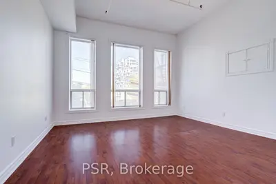 493 Queen Street W 3rd Floor, Toronto, On M5v 2b4