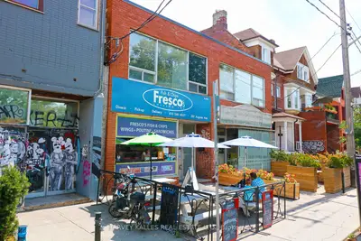 201 Augusta Avenue C, Toronto, On M5t 2l4