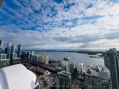 1 Concord Cityplace Way 5607, Toronto, On M5v 0x3
