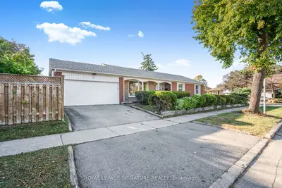 43 Kathrose Drive, Toronto, On M2j 3p4