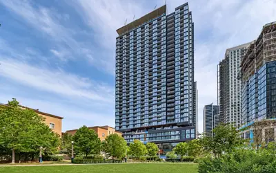 19 Western Battery Road 1919, Toronto, On M6k 0e3