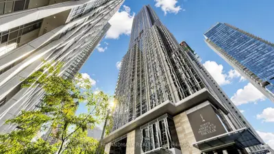 11 Yorkville Avenue 4803, Toronto, On M4w 0b7