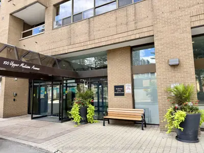100 Upper Madison Avenue 2405, Toronto, On M2n 6m4