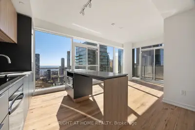 89 Church Street 4608, Toronto, On M5c 0b7