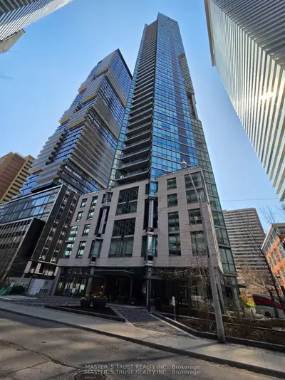 45 Charles Street E 310, Toronto, On M4y 0b8