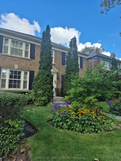 44 Ridge Hill Drive, Toronto, On M6c 2j4