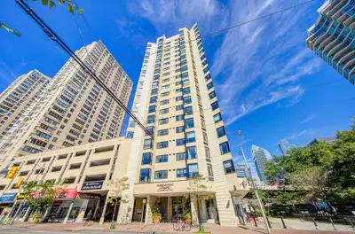 250 Queens Quay W 301, Toronto, On M5j 2n2