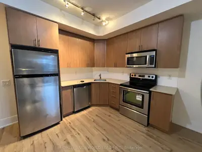 560 Front Street W 1032, Toronto, On M1v 1c1