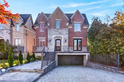 83 Stormont Avenue, Toronto, On M5n 2c3