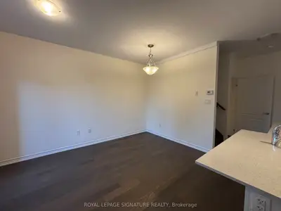 1b Clintwood Gate, Toronto, On M3a 0a8
