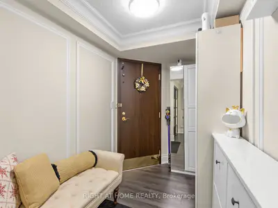 28 Hollywood Avenue 311, Toronto, On M2n 6s4