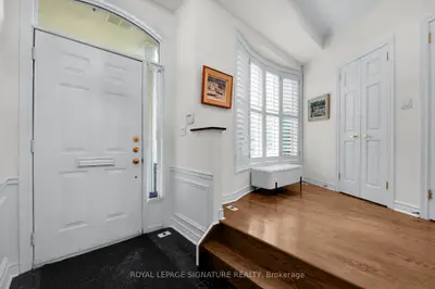 104 Pleasant Boulevard, Toronto, On M4t 1j8