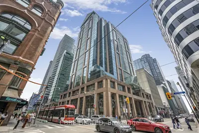 151 Yonge Street, Toronto, On M5c 2w7