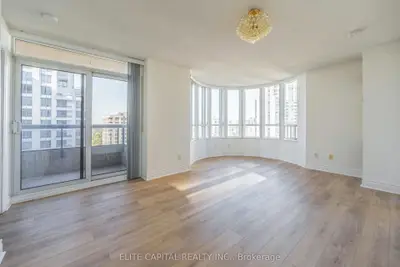 15 Northtown Way 2018, Toronto, On M2n 7l4