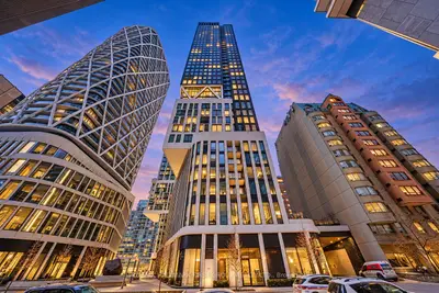 230 Simcoe Street 1235, Toronto, On M5t 1t4