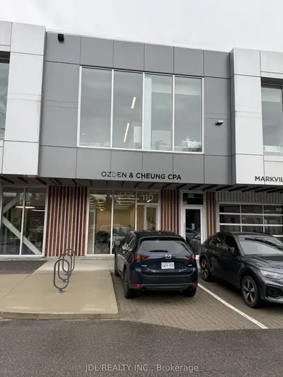 52 Scarsdale Road 110, Toronto, On M3b 2r7