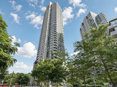 219 Fort York Boulevard 1009, Toronto, On M5v 1b1