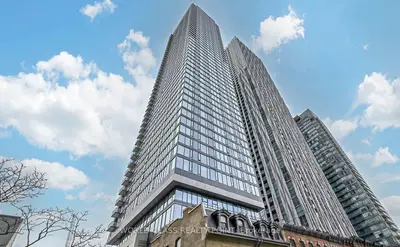 8 Cumberland Street 2404, Toronto, On M4w 0b6