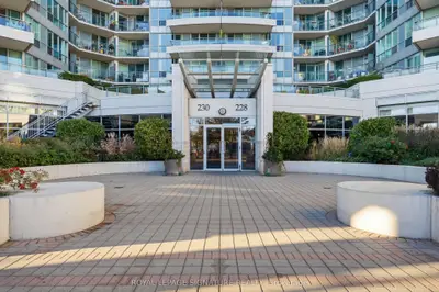 228 Queens Quay W 701, Toronto, On M5j 2x1