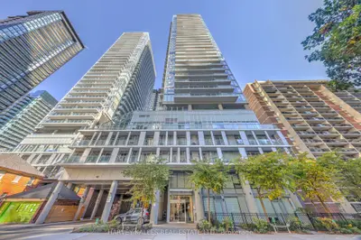 195 Redpath Avenue 706, Toronto, On M4p 1v2