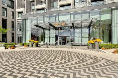 30 Inn On The Park Drive 2202, Toronto, On M3c 0p7