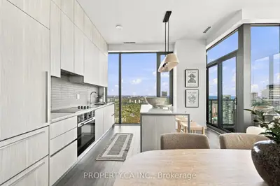 8 Cumberland Street 5104, Toronto, On M4w 0b6