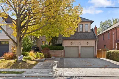 111 Laurelcrest Avenue, Toronto, On M3h 2b2