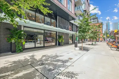 2a Church Street 1702, Toronto, On M5e 0e1